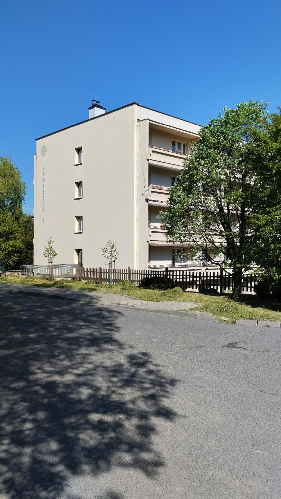 Zdroj Apartment *